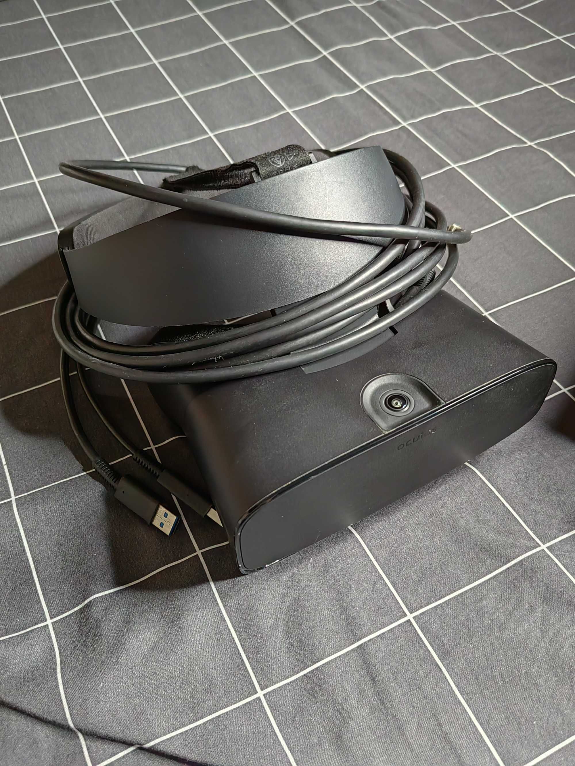 Oculus RIFT S + Gunstock + Proteção Lentes - Caixa original