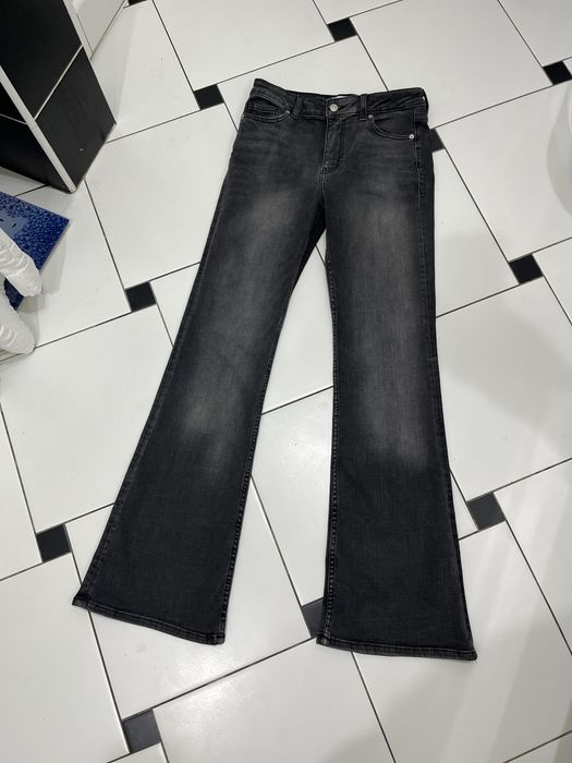 Женские джинсы клеш ZARA. Розмір М. EUR38. Джинси кльош