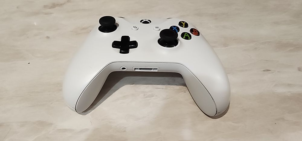 Геймпад xbox one