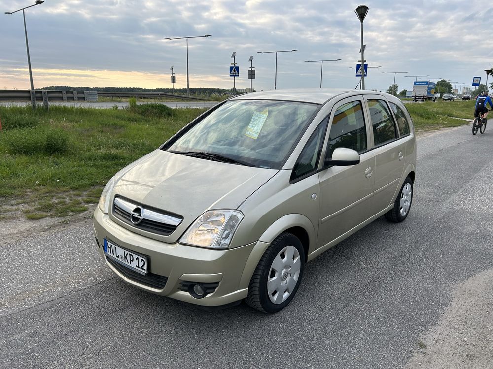 Meriva Lifting 1.6 benz EcoTec Hak Oryg lakier 225 tys Opel ZAMIANA