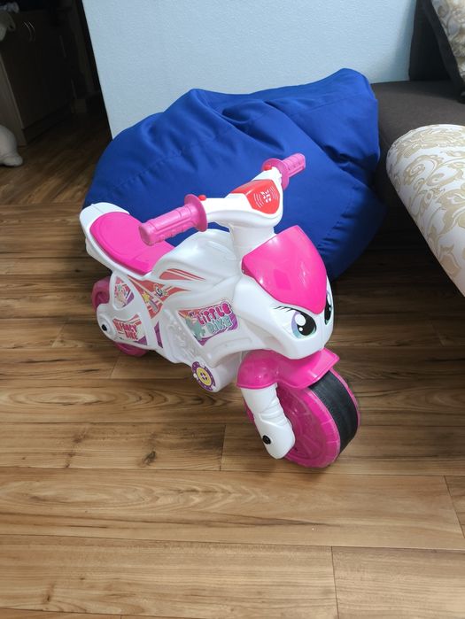 Беговой мотоцикл для девочек