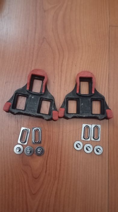 Sapatos, camisola, casaco, manguitos, prot. sapato, outros