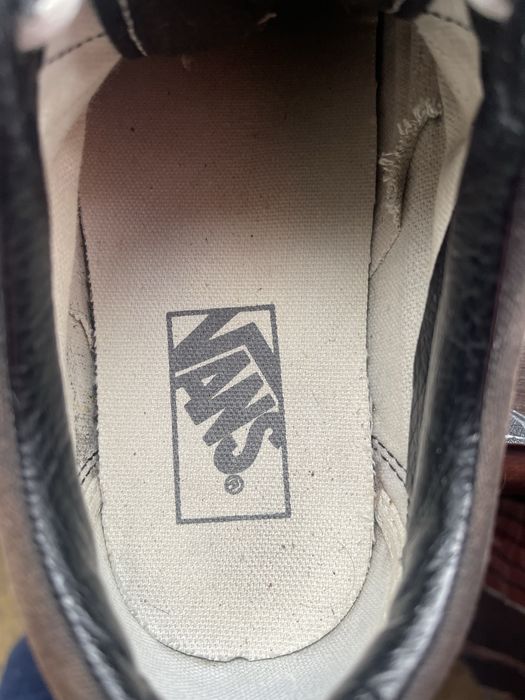 2 sapatilhas vans e all star