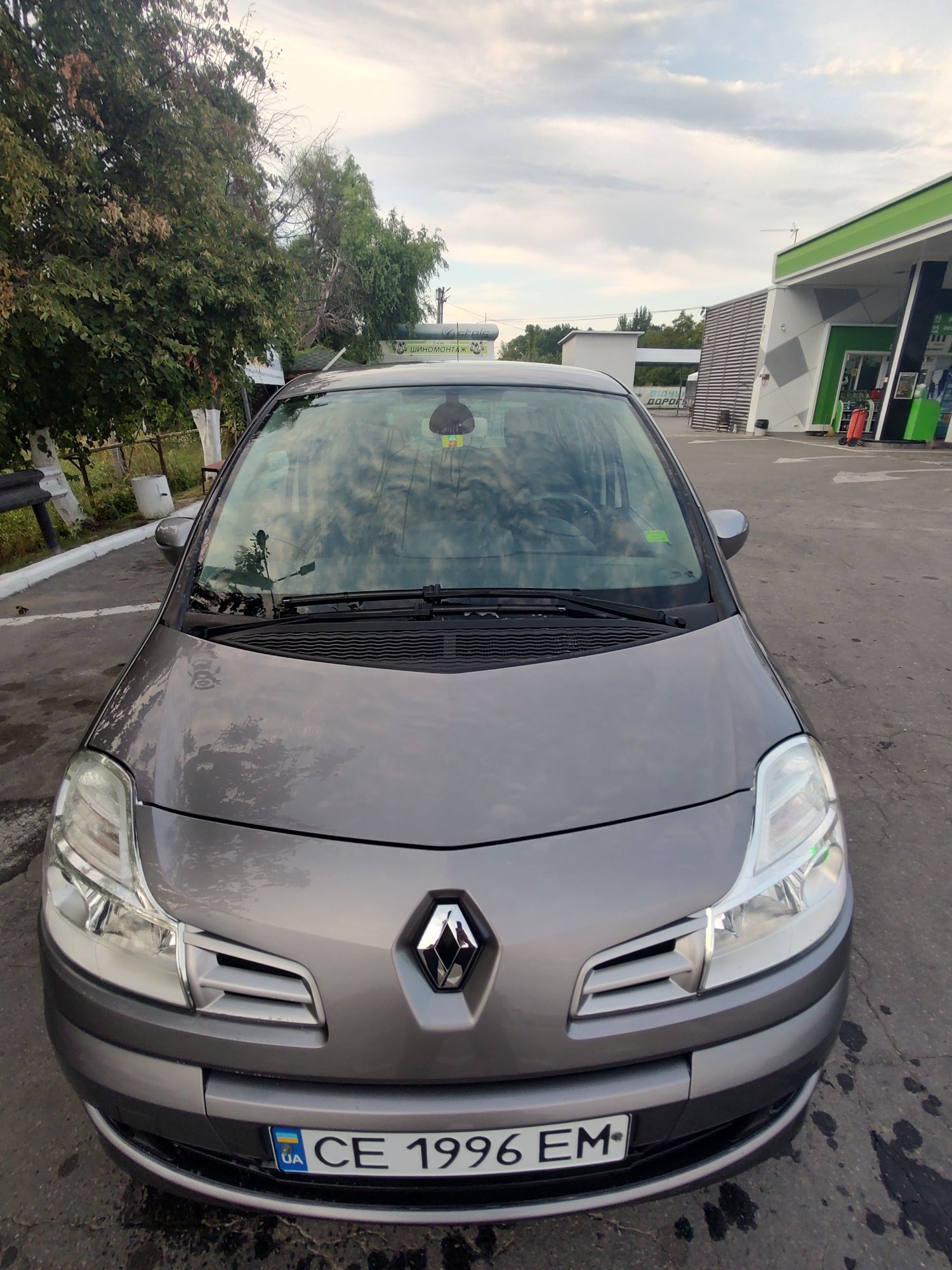 Обмен на мотоцикл Renault Grand modus НОВАЯ 95000км ideal