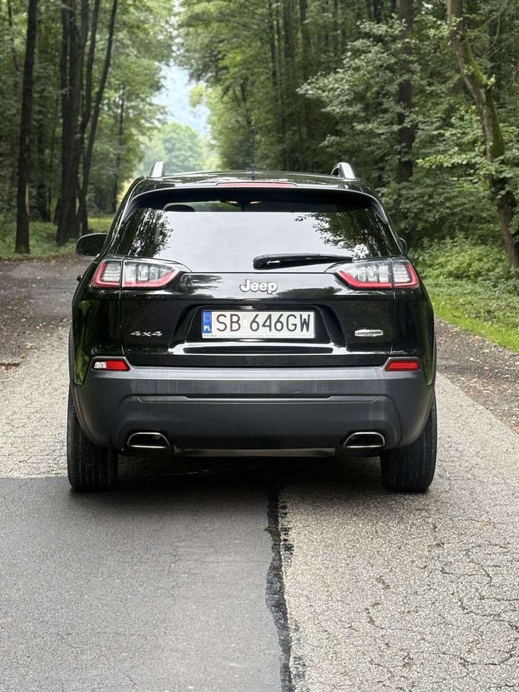 Jeep Cherokee 3.2 benzyna