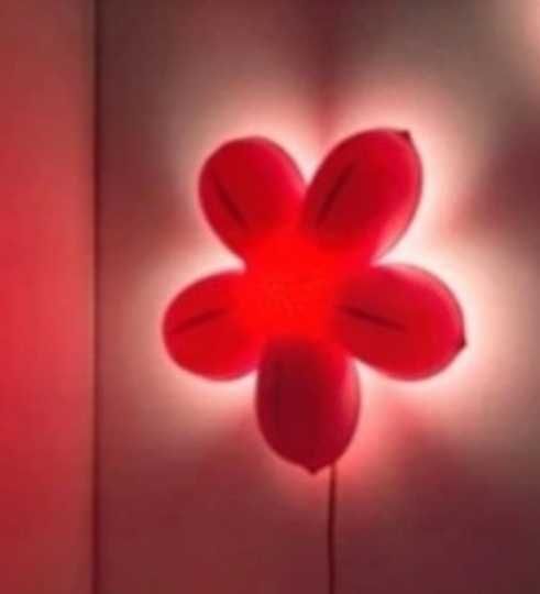 lampka ścienna z IKEA SMILA BLOMMA