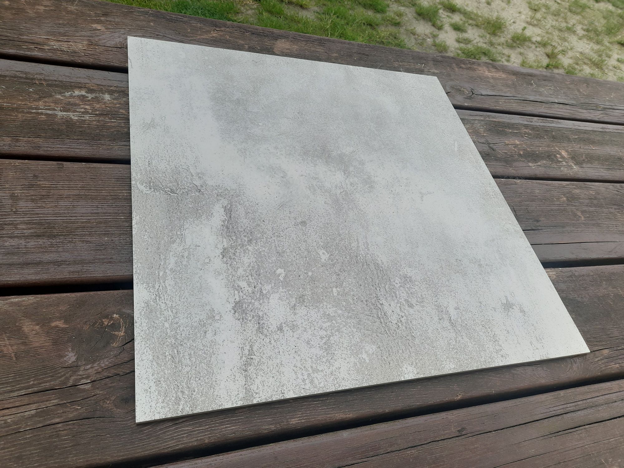 Gres 60cm x 60cm