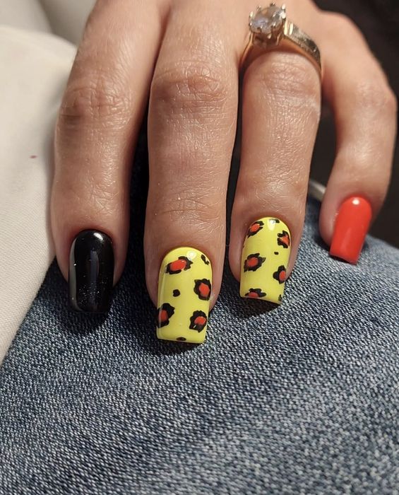 Манікюр, нарощення, педикюр