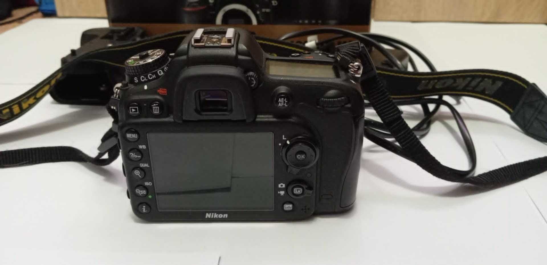 Nikon D7100 z gripem Newell