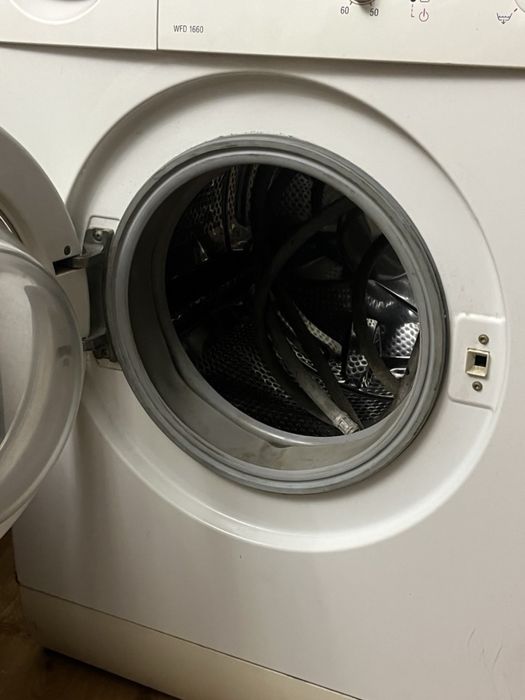 Пральна машина Bosch WFD1660