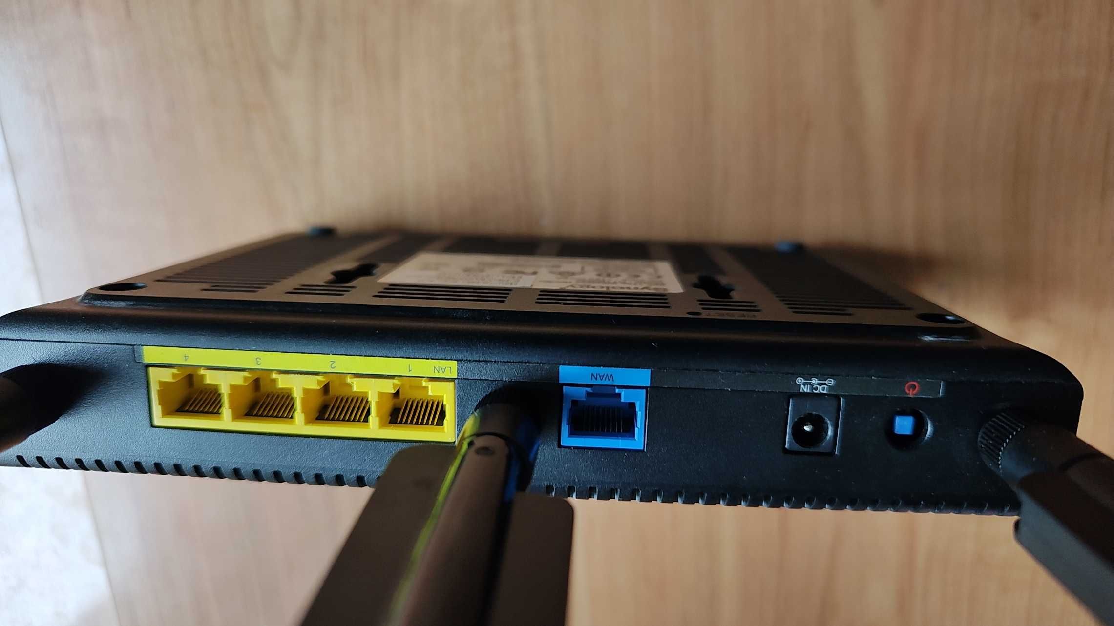 Router Synology RT1900AC, 2GHz, 5GHz