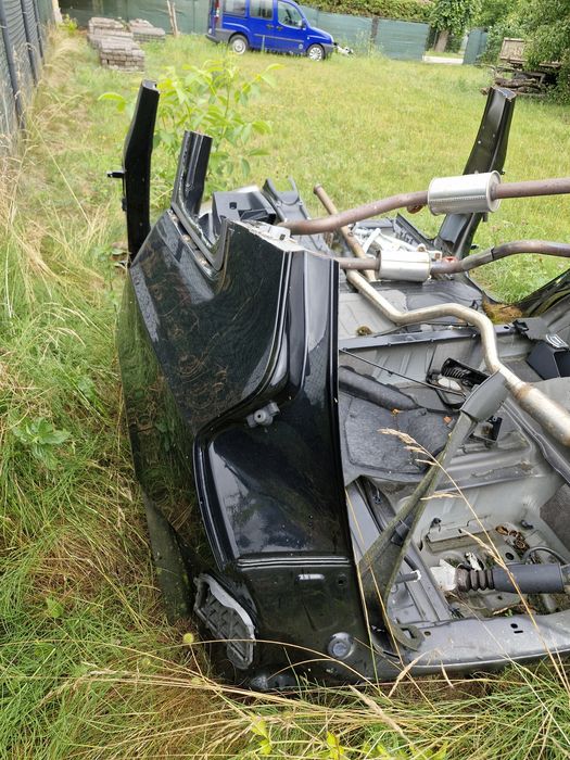 Audi Q5 bok,tył, progi, słupki.