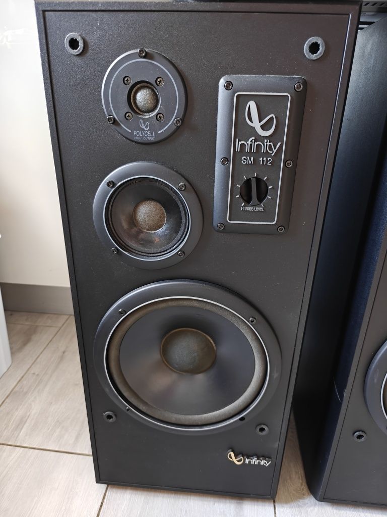 Amplituner Marantz z kolumnami Infinity
