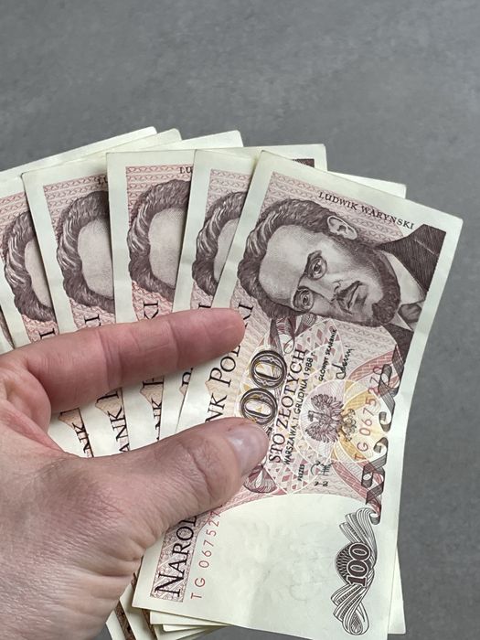 6 stówek 100 zł  1988 r jak z bankomatu