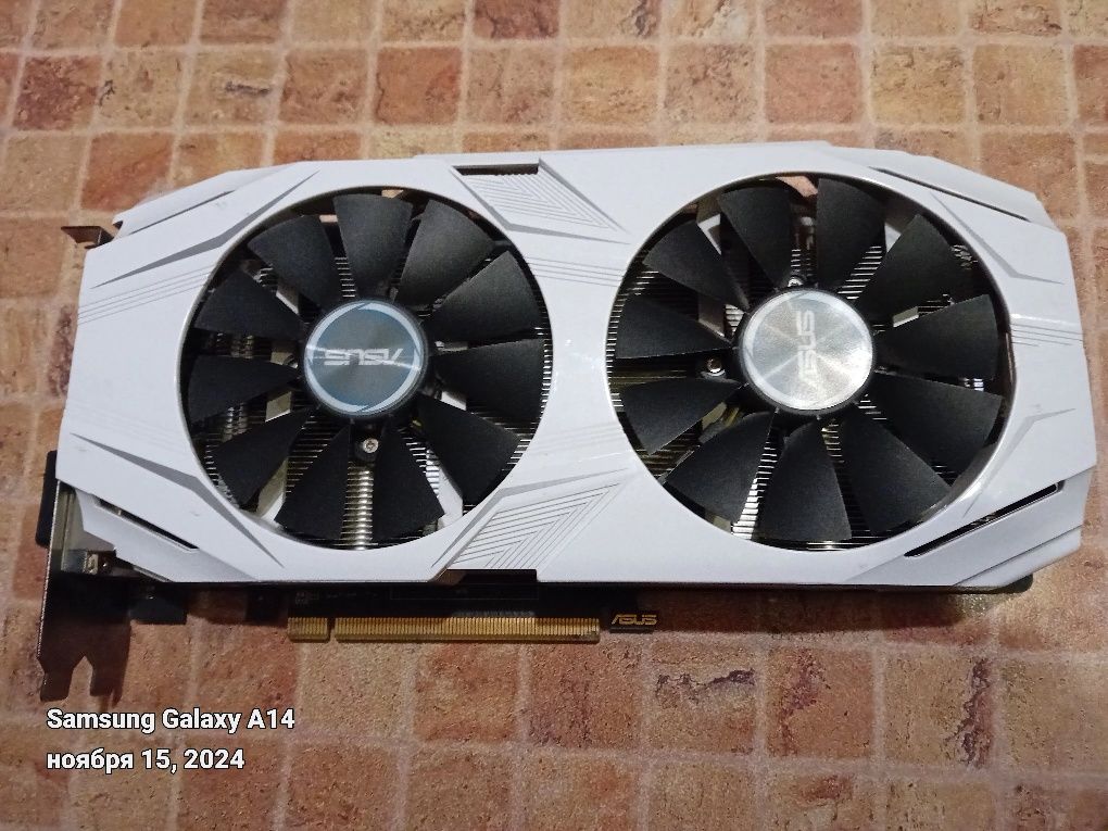 Видеокарта Asus radeon rx 480 4gb. Игровая.