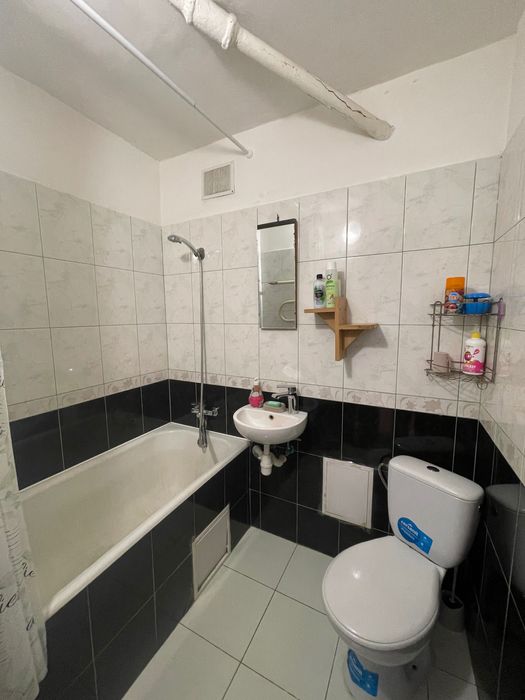 Квартира подобово з центральним опаленням в центрі міста