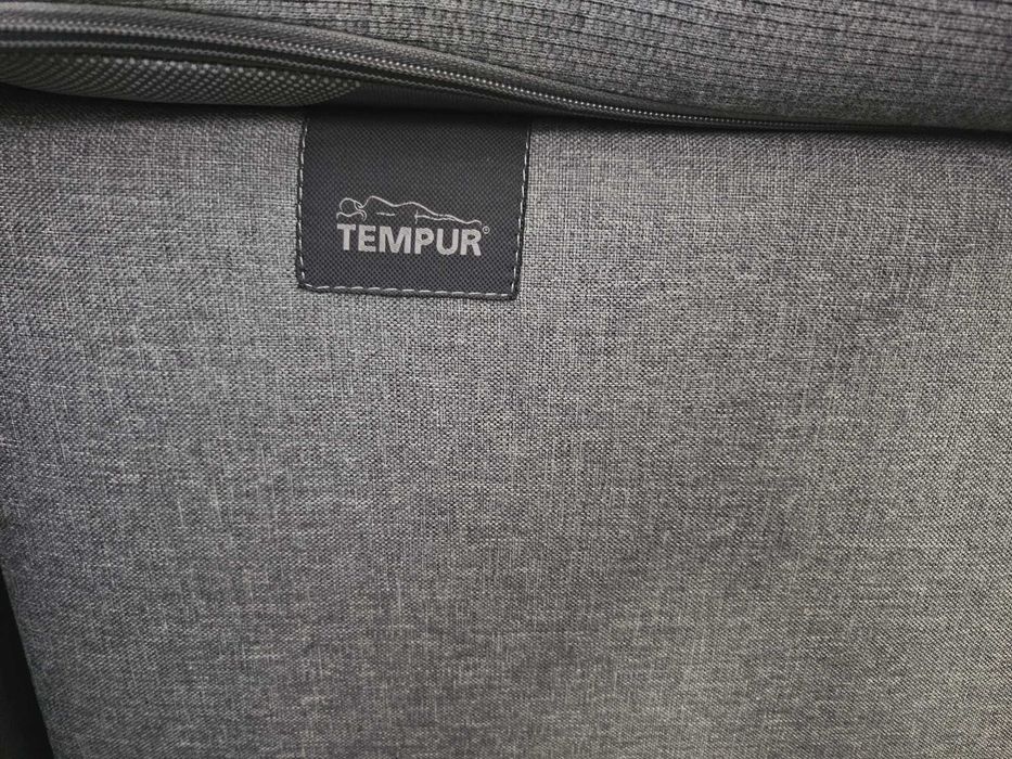 Łóżko Tempur sterowane elektrycznie z materacami Tempur Hybrid Luxe.
