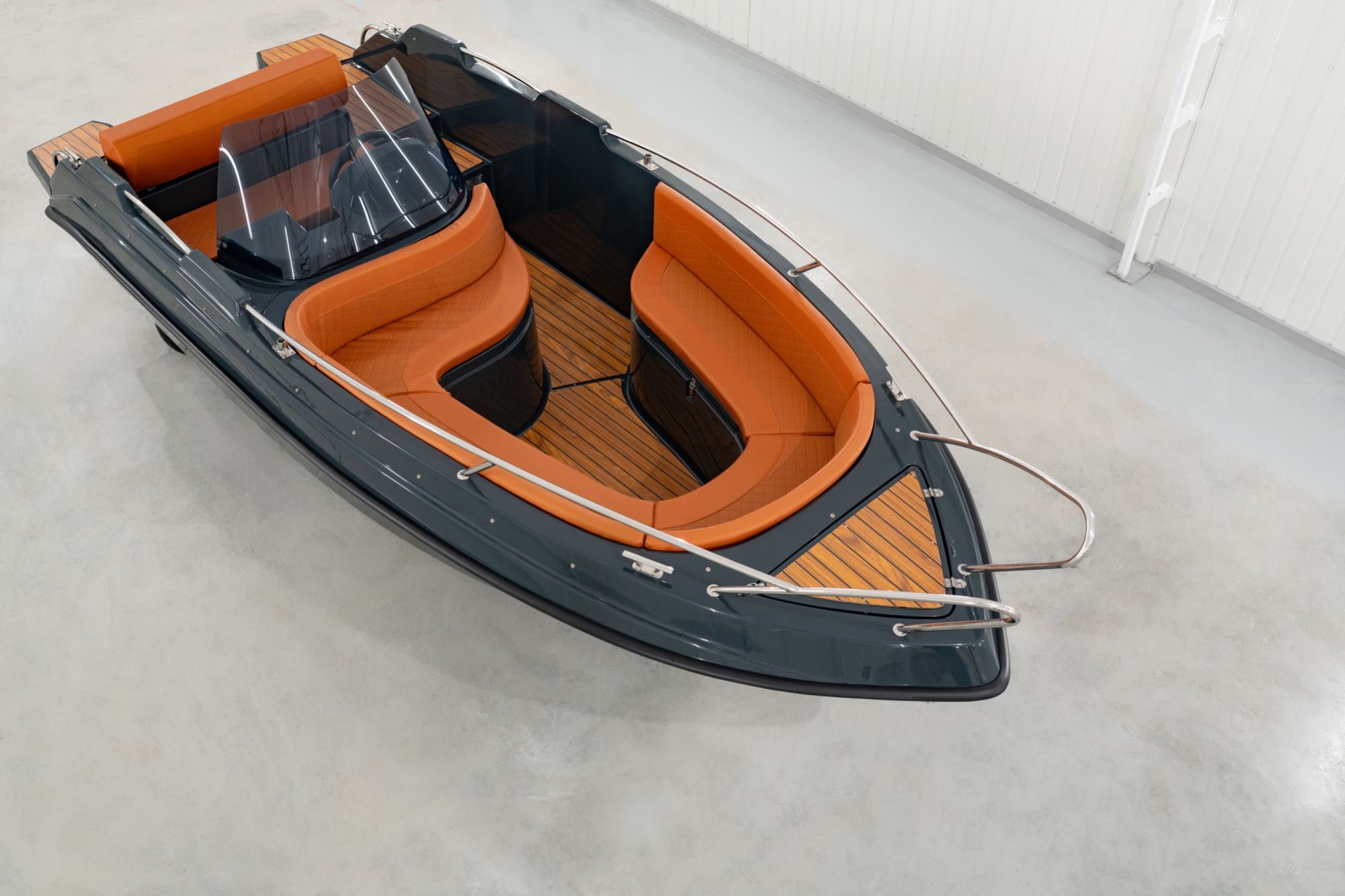Ekskluzywna Motorówka Elektryczna 525 SUN BOAT