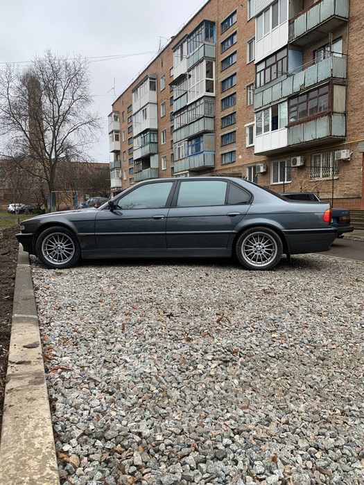 Продам автомобіль BMW e38 740iL 1999рік