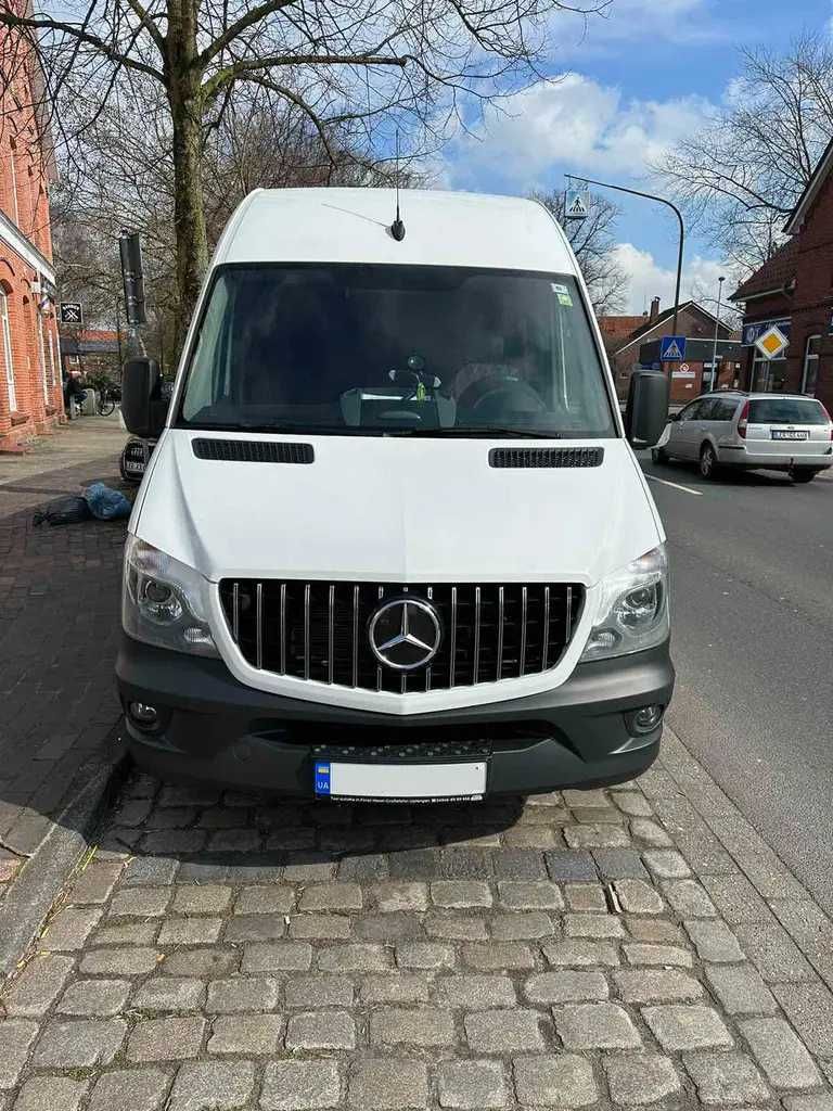 Решетка радиатора Mercedes Sprinter W906 (14-17) тюнинг стиль GT