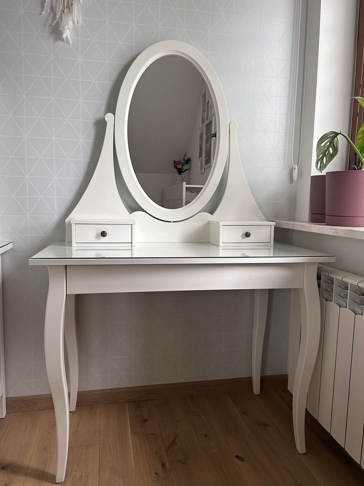 Toaletka ikea stan bardzo dobry:)