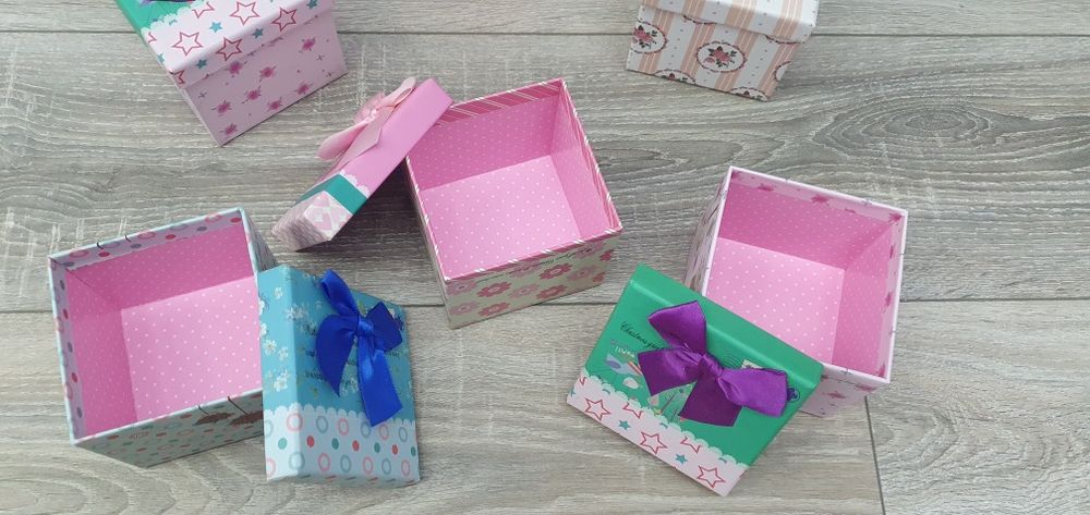Подарункова коробочка 10×10