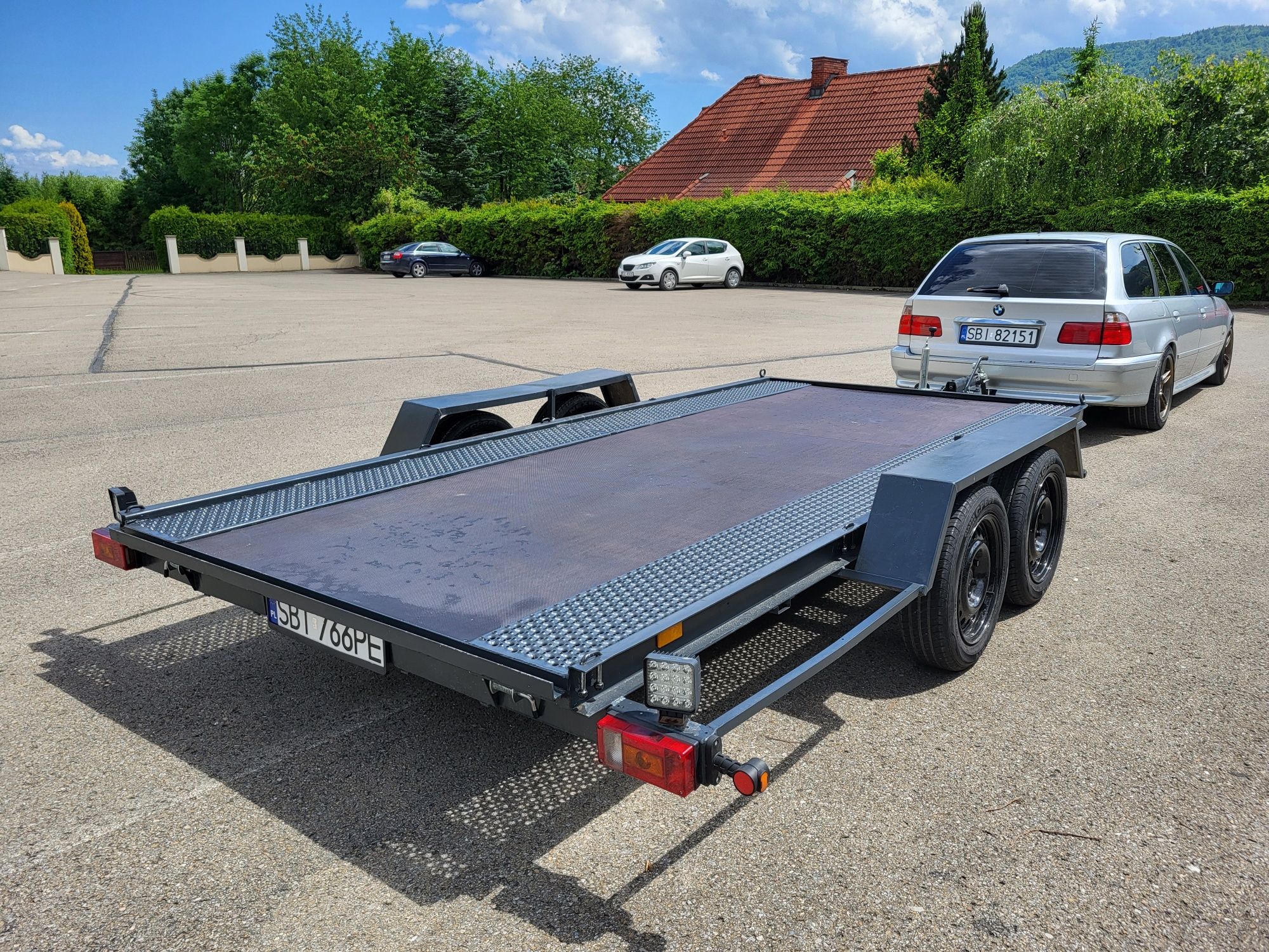 Wynajem Niska Przyczepa laweta / platforma 4x2m 2000kg DMC