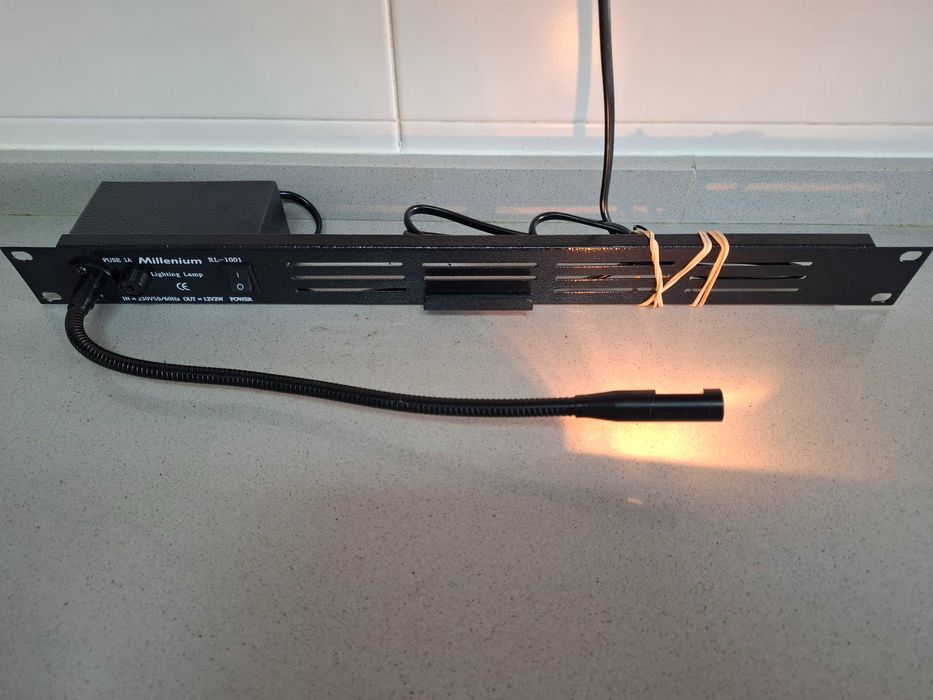 Iluminação p/rack Millenium RL-1001