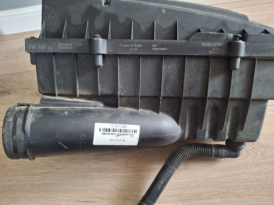 VW Obudowa filtra powietrza Passat