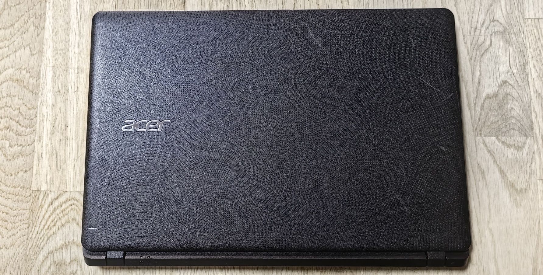Ноутбук Acer ES1-331/Pentium N3700/Ram 4Gb/HDD 500Gb/Windows 10