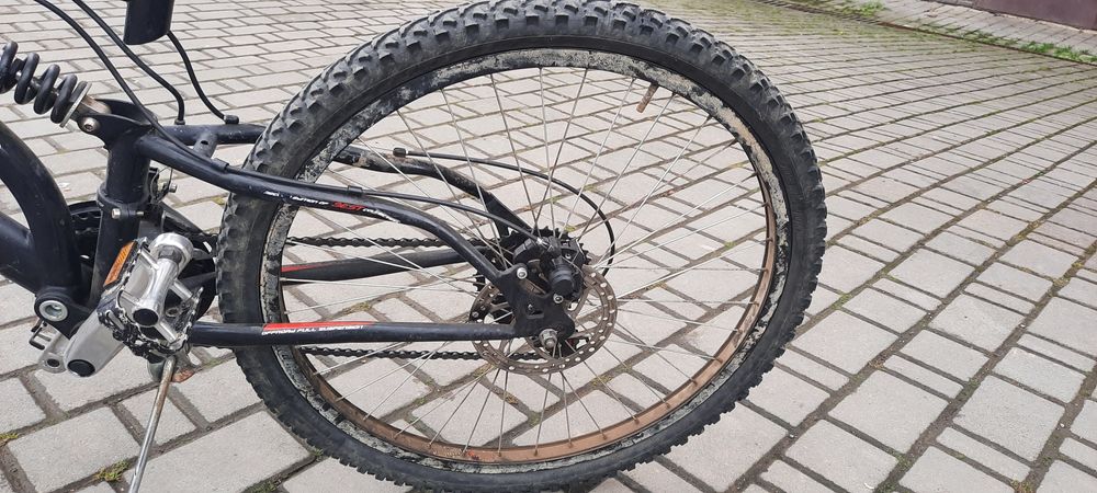 Велосипед спортивний гірський