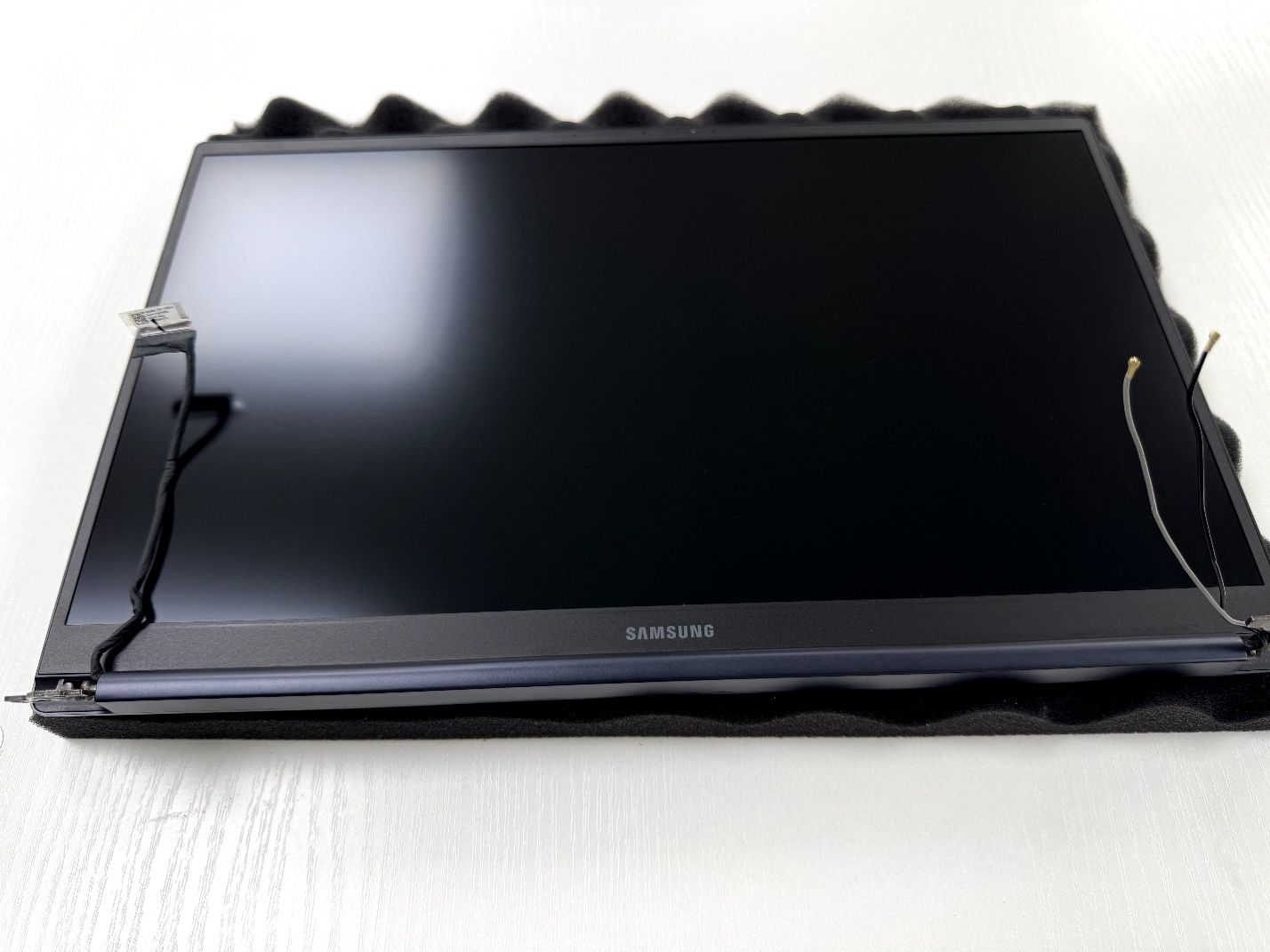 Матриця на Samsung Book Odyssey