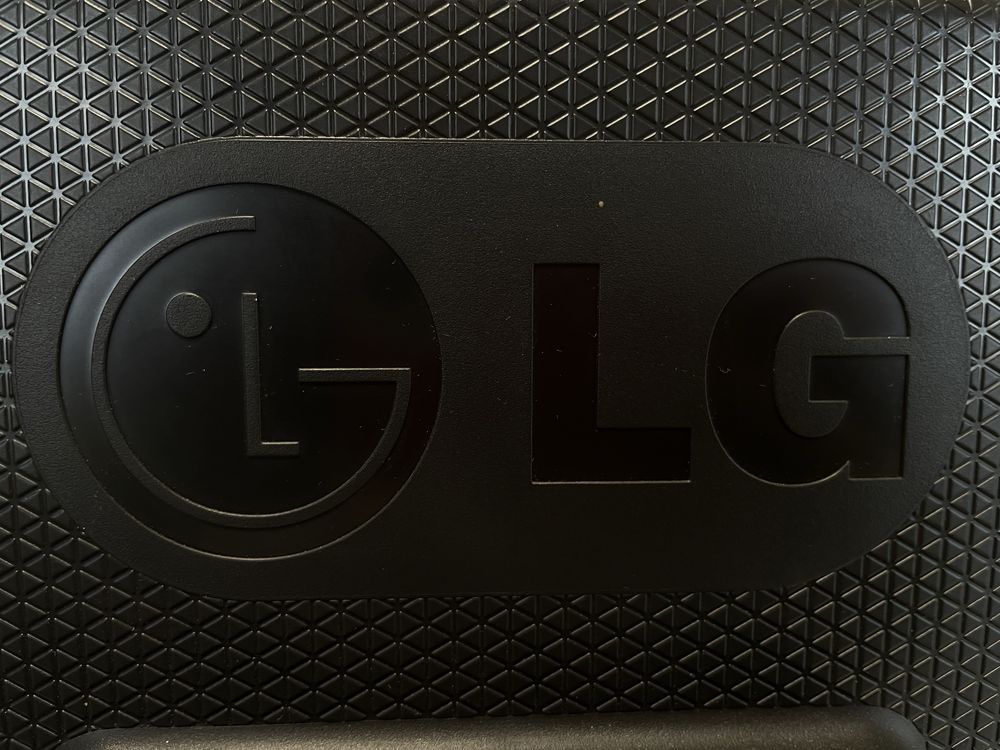 Monitor LG.