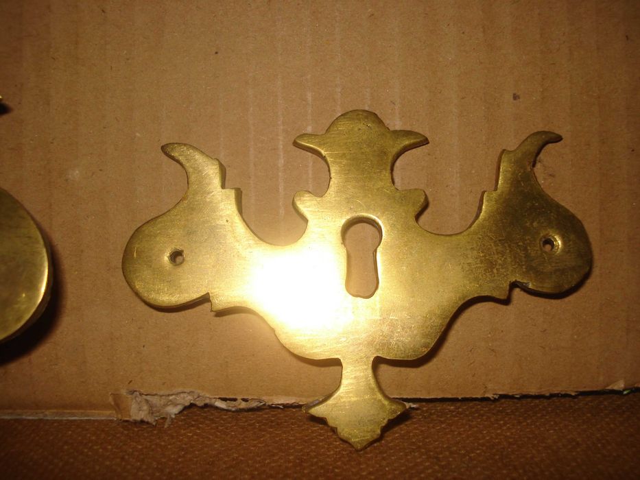 Ferragens para móvel