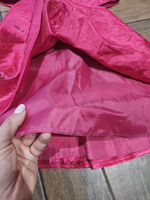 Śliczna okazjonalna sukienka rozmiar 12-18 miesięcy/.