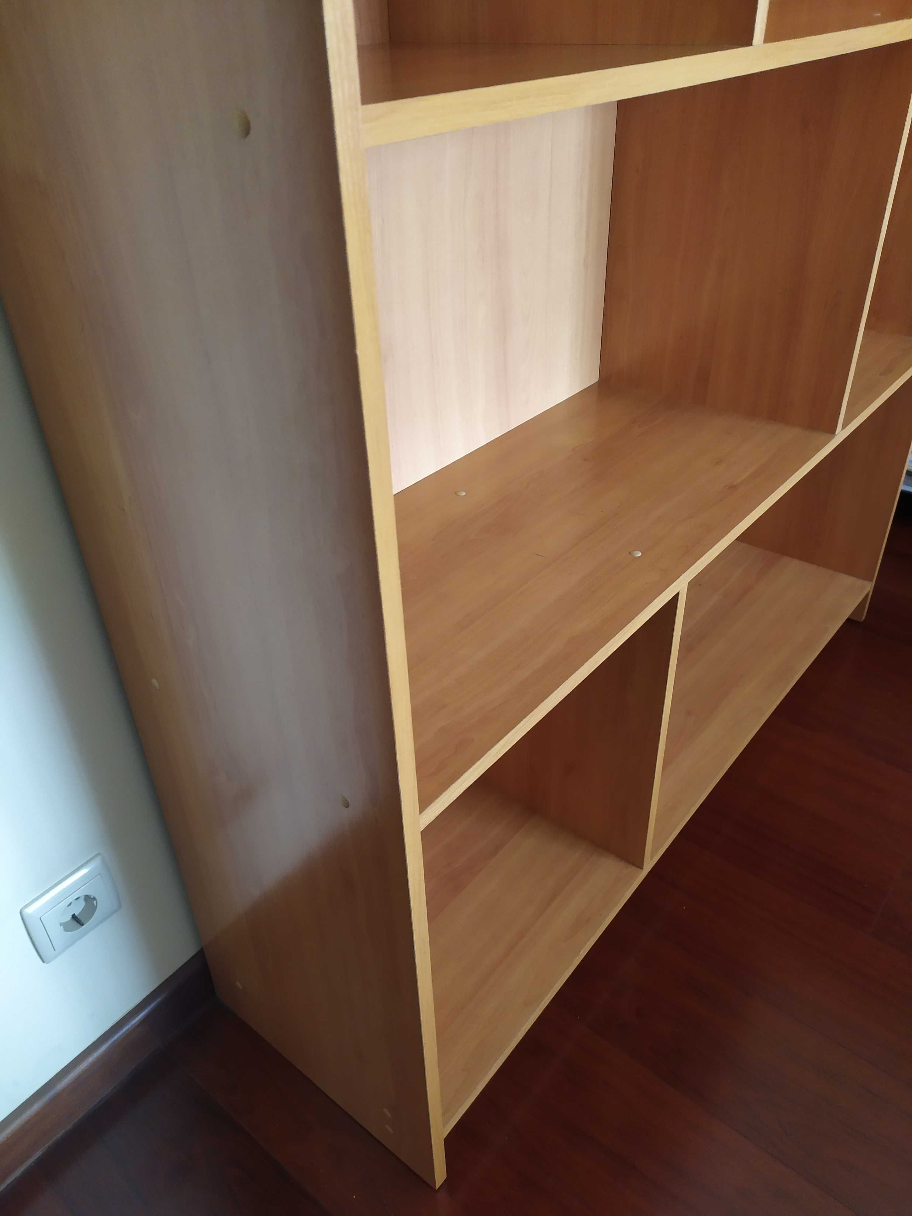 Estante de escritório / quarto