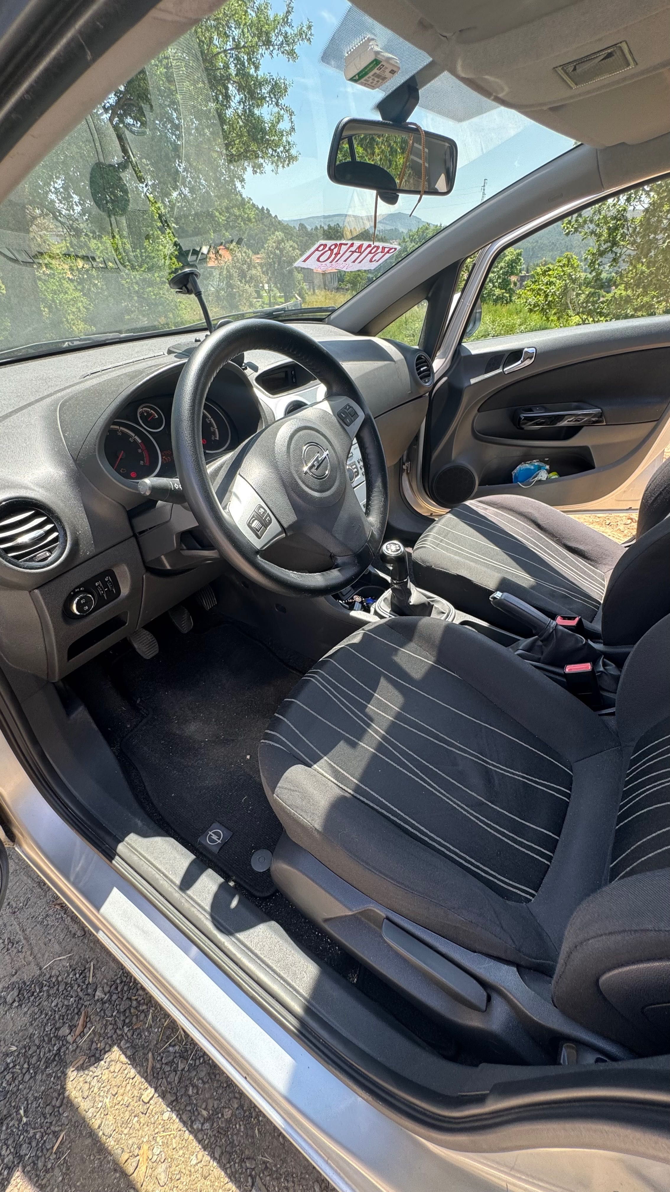 Vendo Carro Opel corsa ano 2011 km 155000