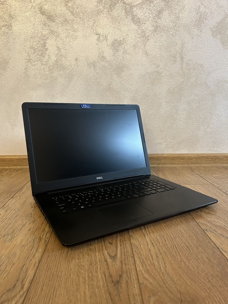 Laptop Dell Inspiron 5770 i7 512GB SSD+1TB RAM16GB AMD RADEON 530+UHD