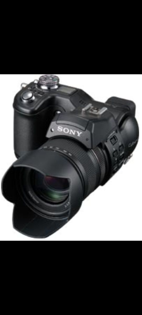 SONY DSC-F828, Carl Zeiss Т (об'єктив: 2:2,8/28-200), стан нової.