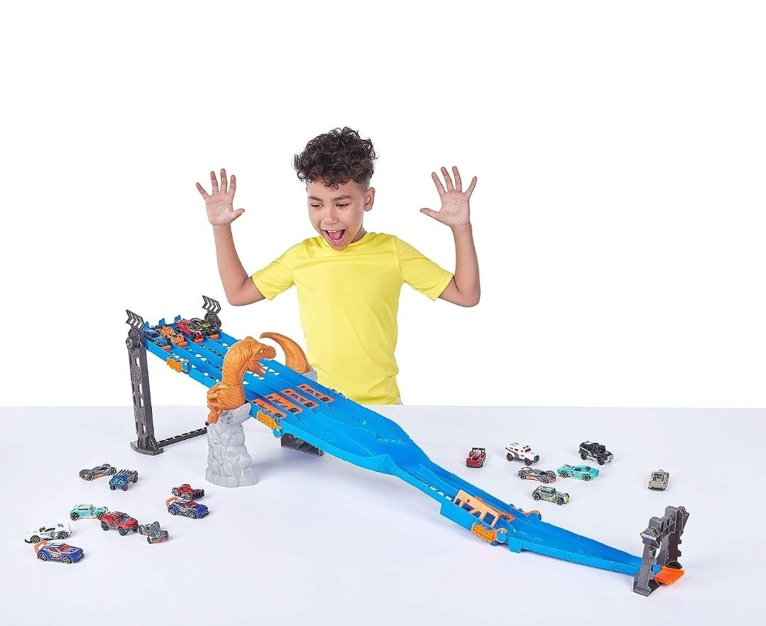 Pista com 4 linhas metal machine hotwheels