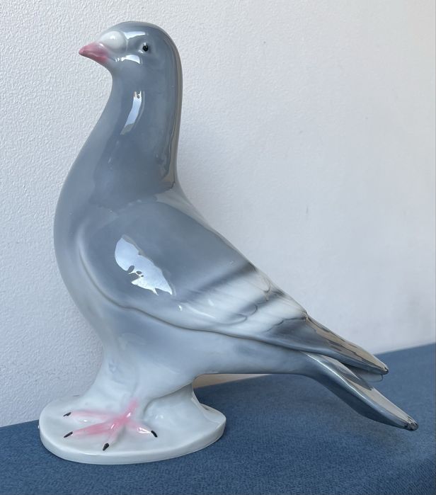 Figurka Porcelanowa Gołąb PRL , Antyki