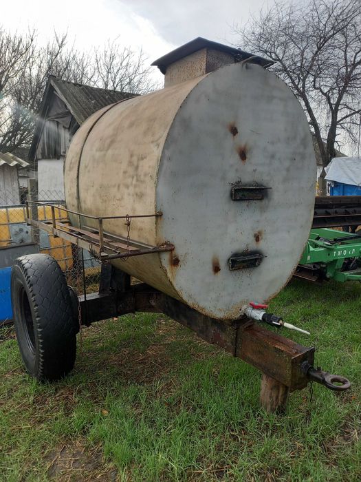 Продам бочку 3 куба