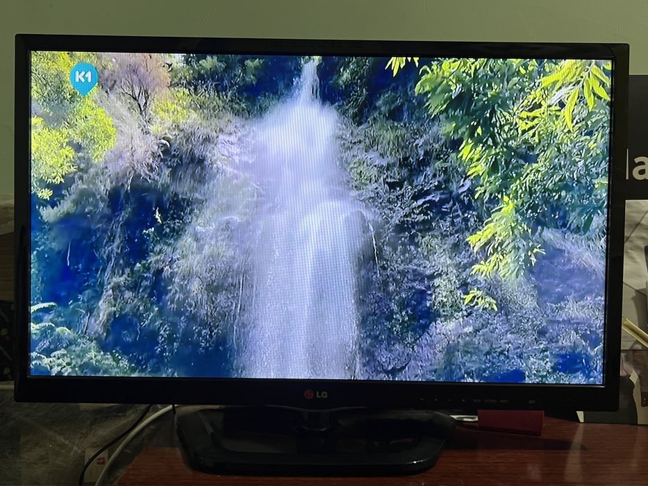 Телевизор L/G на кухню 29д