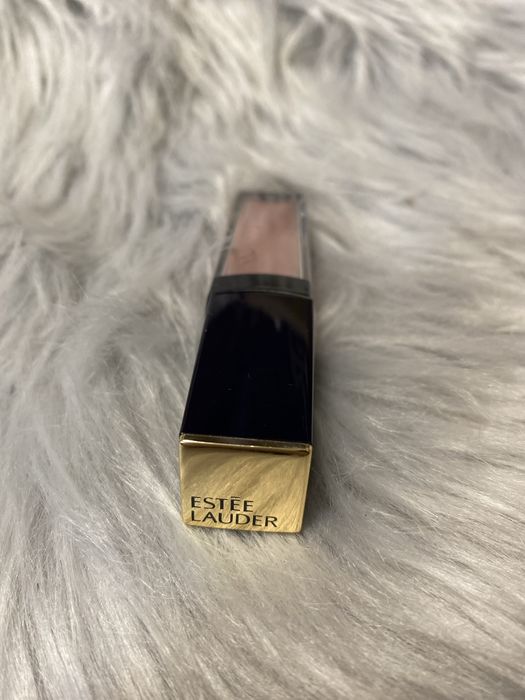 Pomadka matowa Estèe Lauder - 101 Naked Ambition