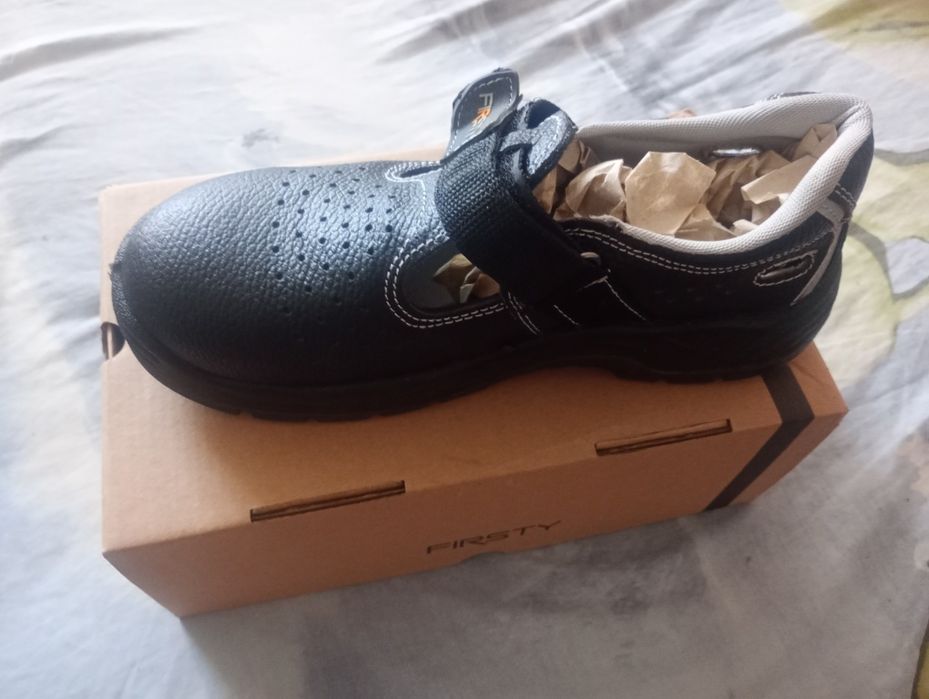 Взуття робоче Firsty