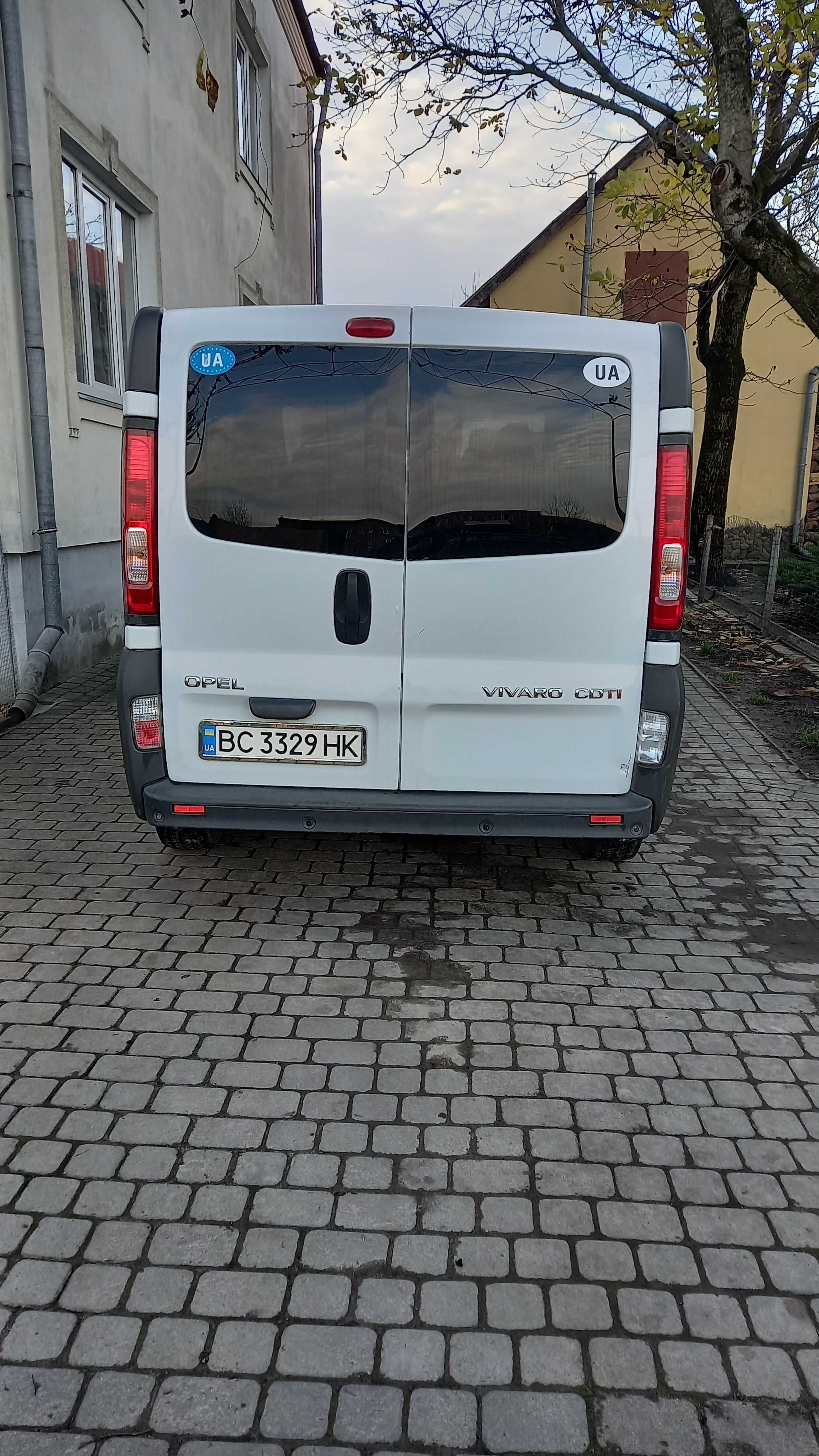 OPEL VIVARO 2.0 2014