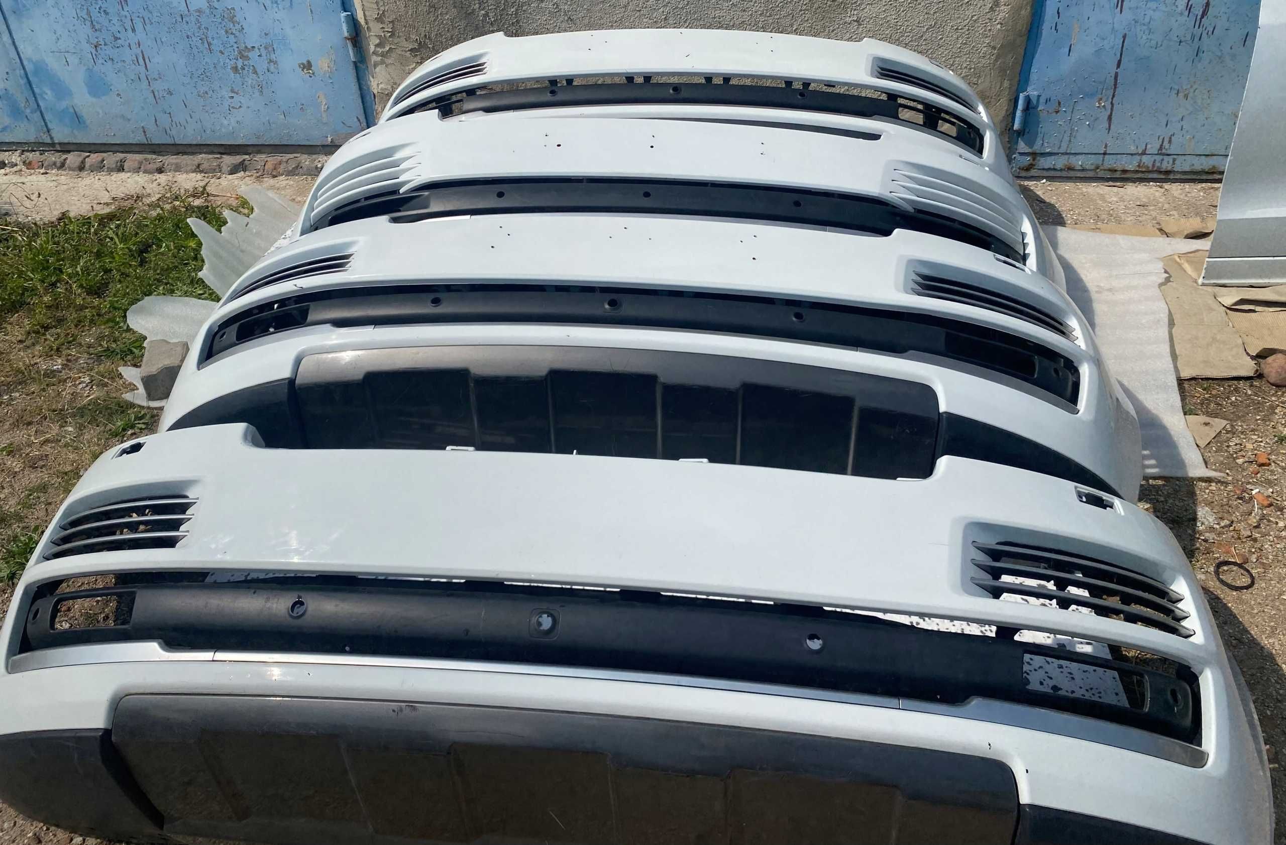 RANGE ROVER L405 Бампер передній дорестайлінг