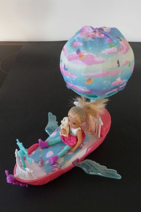 Barbie, Chelsea i Magiczna łódka, zestaw. Statek-balon. Dreamtopia.