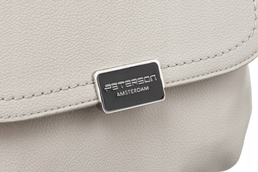 klasyczny plecak damski ze skóry ekologicznej z klapką - peterson