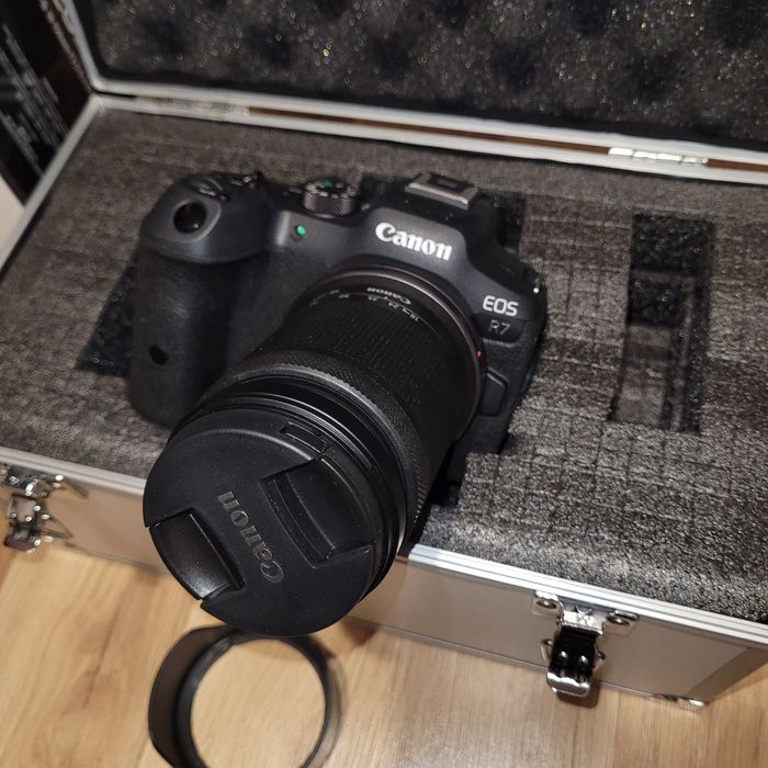 Canon EOS R7 Obiektyw RF-S 18-150mm f/3.5-6.3 karta pamięci GWARANCJA
